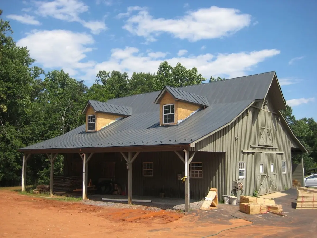 Expert Metal Roof Repair workmanship in Steelville